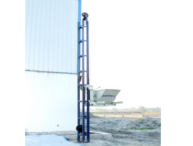 Builder-Hoist